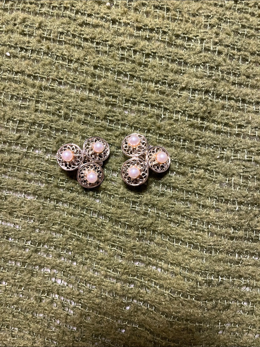 Coro signed vintage Gold Filigree Pearl Cluster clip on Earrings - Women Jewelry